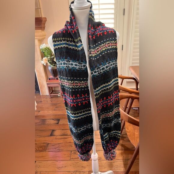 American Eagle Fair Isle Knit Scarf Pom Poms Long Unisex Winter Accessory Cozy - Picture 5 of 6